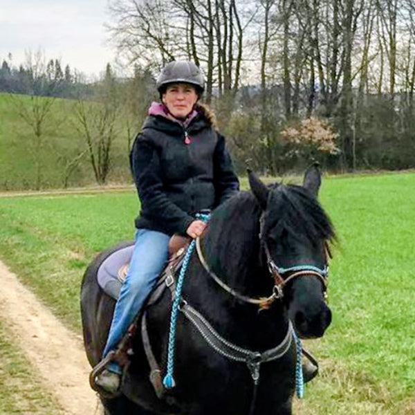Sandra Oberneder, Tierheilpraktikerin